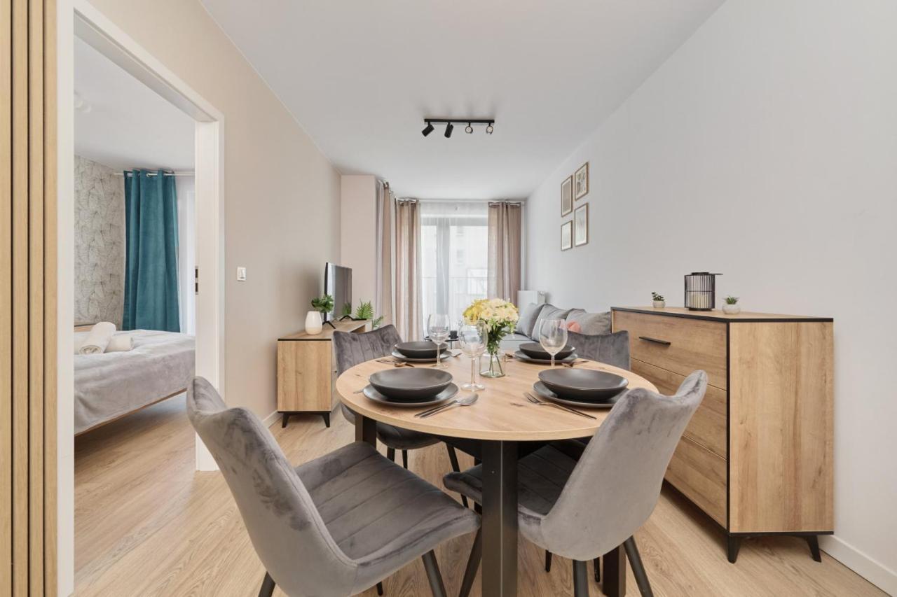 Nowoczesny Apartament Z Balkonem I Parkingiem W Centrum Wroclawia By Noclegi Renters מראה חיצוני תמונה